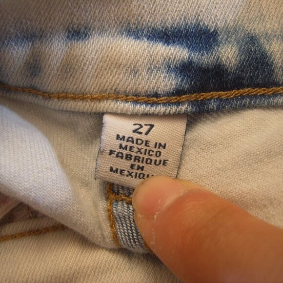 Like New Excellent Condition True Religion Women Jeans sz 27 Made in Mexico - Picture 3 of 4